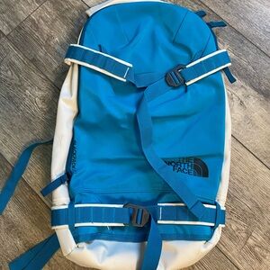 The North Face Slackpac 2.0
Like new